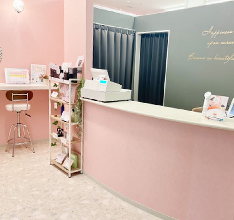 Bébé×DiDiA 北見店 フロント